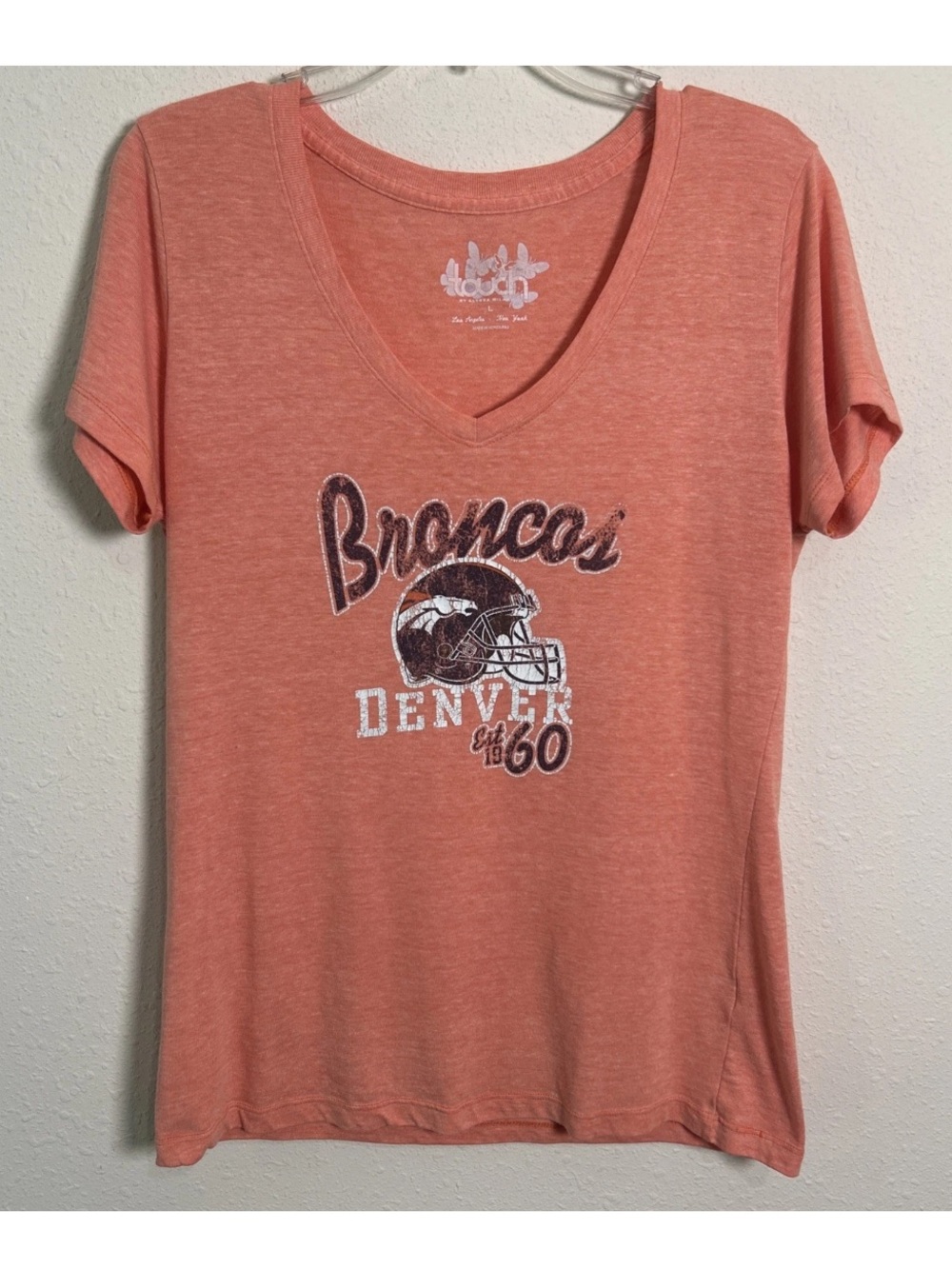 Touch by Alyssa Milano Denver Broncos Women's Size Large V-Neck Top Peach NFL